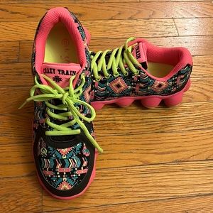🌸Crazy Train Pink/Black Multicolored Tennis Shoes